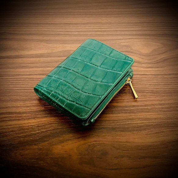 クロコダイル ミニ財布 二つ折り コンパクト 証明書付 コンパクト 革財布 グリーン 緑 メンズ レディス 1枚目の画像
