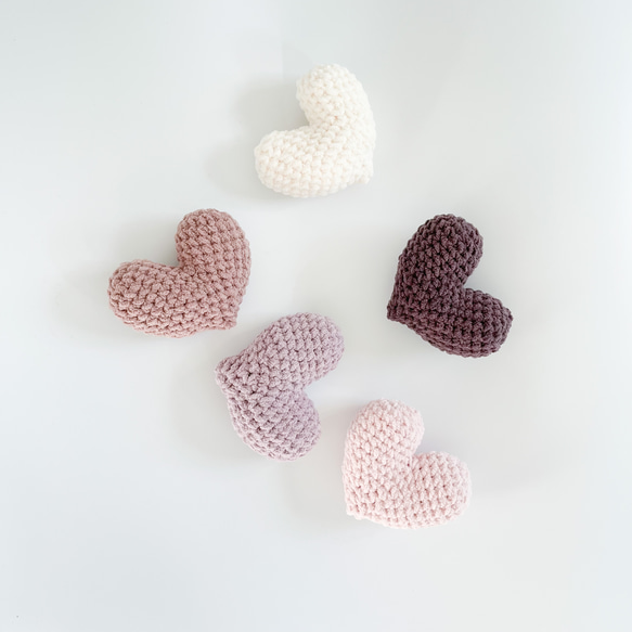 匿名配送♡♡ 数量限定！特価品 ハートのあみぐるみ5個 ハート編みぐるみ 5点セット あみぐるみ ponmama 通販 15275450