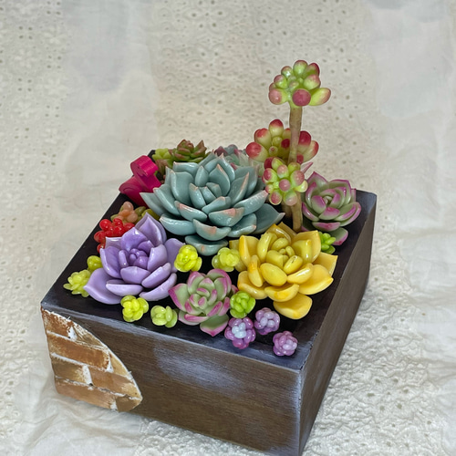 ぷくぷく多肉♡ 乙女心、木箱、樹脂粘土、寄せ植え その他インテリア