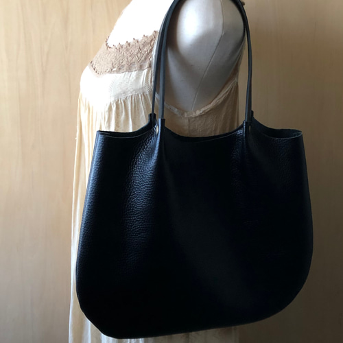 【無条件保証付】ハンドメイド　ヌメ本革　トート　ブラック ★新品★1000 日本製 コロンと本革トートバッグLL: 黒 ブラック トートバッグ