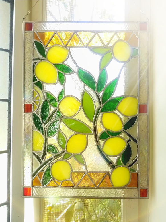 ステンドグラス　レモンモチーフのパネル