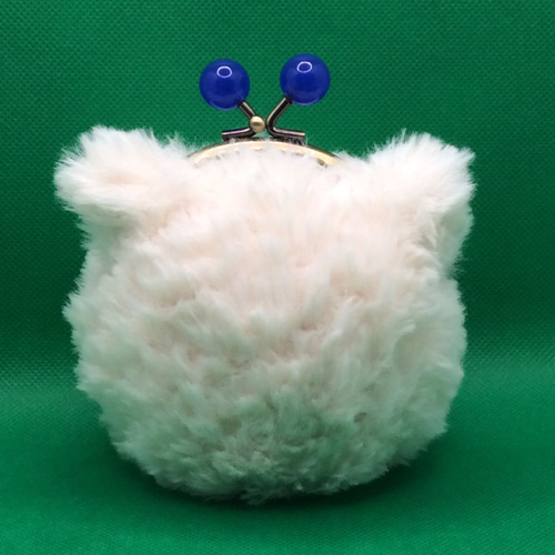 ✿ハンドメイド✿がま口・ポーチ✿手編み・あみぐるみ✿ふわっふわ白猫