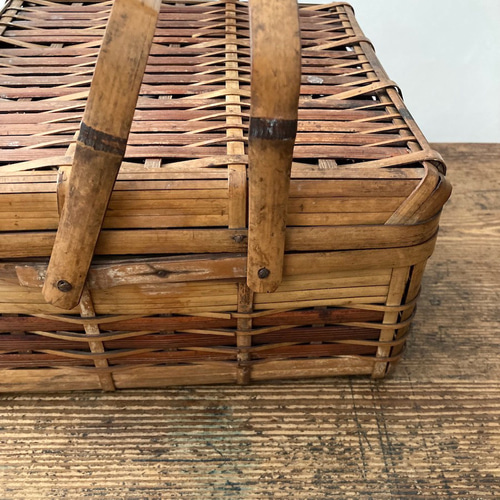 イギリスアンティーク 飴色のバスケット