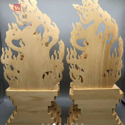 高32cm 井波木彫仏像　不動明王座像　毘沙門天2点セット 大迫力 木彫仏像 2点セット 不動明王座像 彫刻 一刀彫 天然木檜