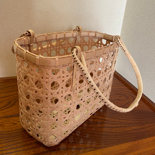 美しい編目の竹細工 ハンドバッグ