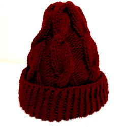シンプルなケーブル編みニット帽 3枚目の画像