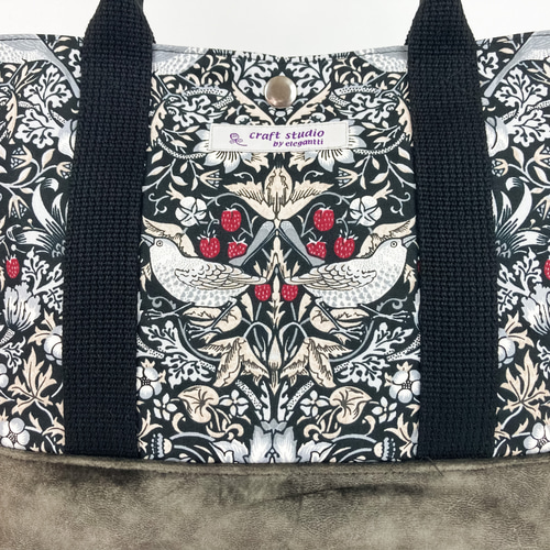 上品】ウィリアム・モリス生地使用「いちご泥棒」 トートバッグ黒 (中