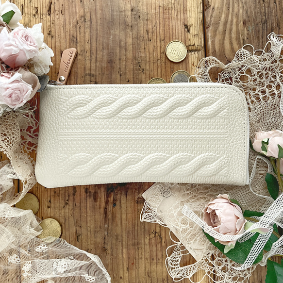 引越し叩き売り！ANEW ニット　財布みたいなやつ付き(すみません) niknit～ﾆﾆｯﾄ ニット柄のかわいい革小物【ニット柄 長財布 アイボリー