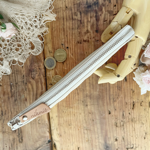 引越し叩き売り！ANEW ニット　財布みたいなやつ付き(すみません) アナスイ ANNA SUI マチルダ 二つ折り口金長財布（318100