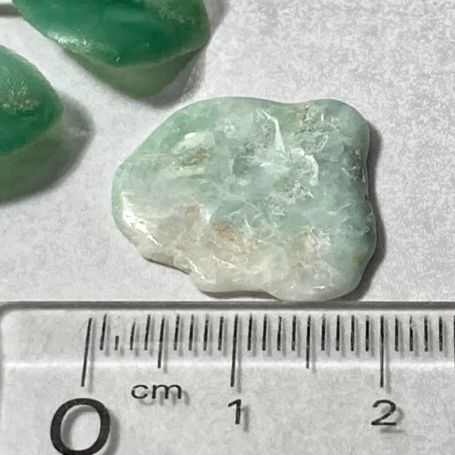 成功と繁栄✨ 糸魚川産 硬玉翡翠 原石 ジェダイド タンブル