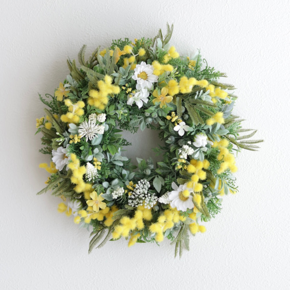 ミモザと白い小花のリース(直径28cmほど) リース Little Kukka 通販  