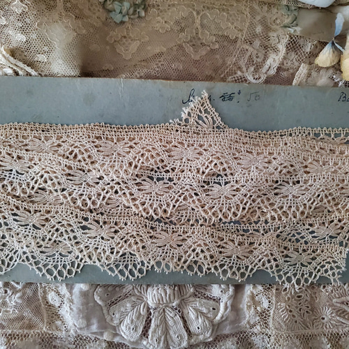 フランスアンティークボビンレース⑥