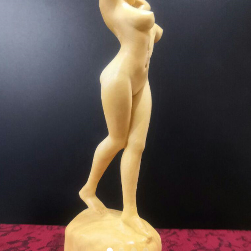 【多数の裸婦からなる擬人化された男性頭部】彫刻 骨董 工芸品 置物 刻印 レトロ 彫刻置物 美人坐像 裸美女 木彫 文遊び工芸品 コレクション C