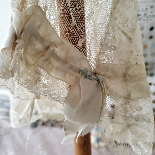 フランスアンティーク 水色ロココトリムとシルクリボンのボネ レース