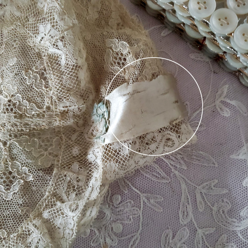 フランスアンティーク 水色ロココトリムとシルクリボンのボネ レース