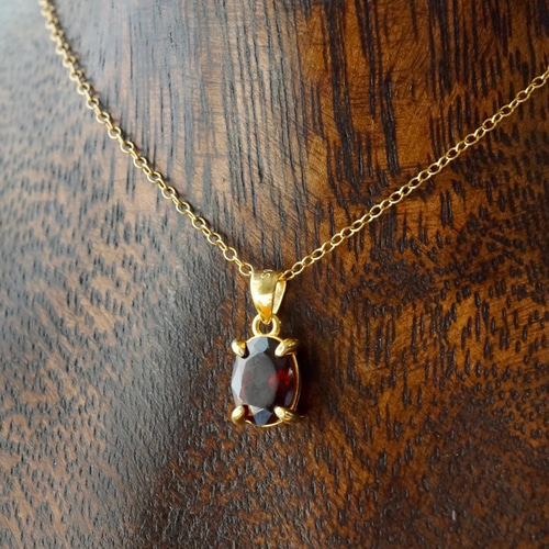1月誕生石 ガーネット ペンダントトップ 18kゴールドプレーテド