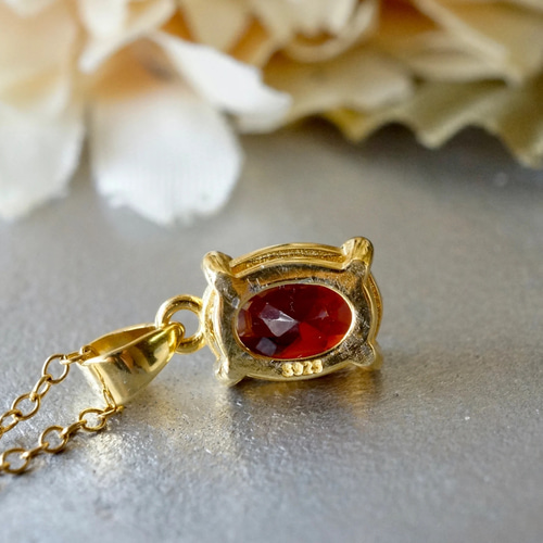 1月誕生石 ガーネット ペンダントトップ 18kゴールドプレーテド