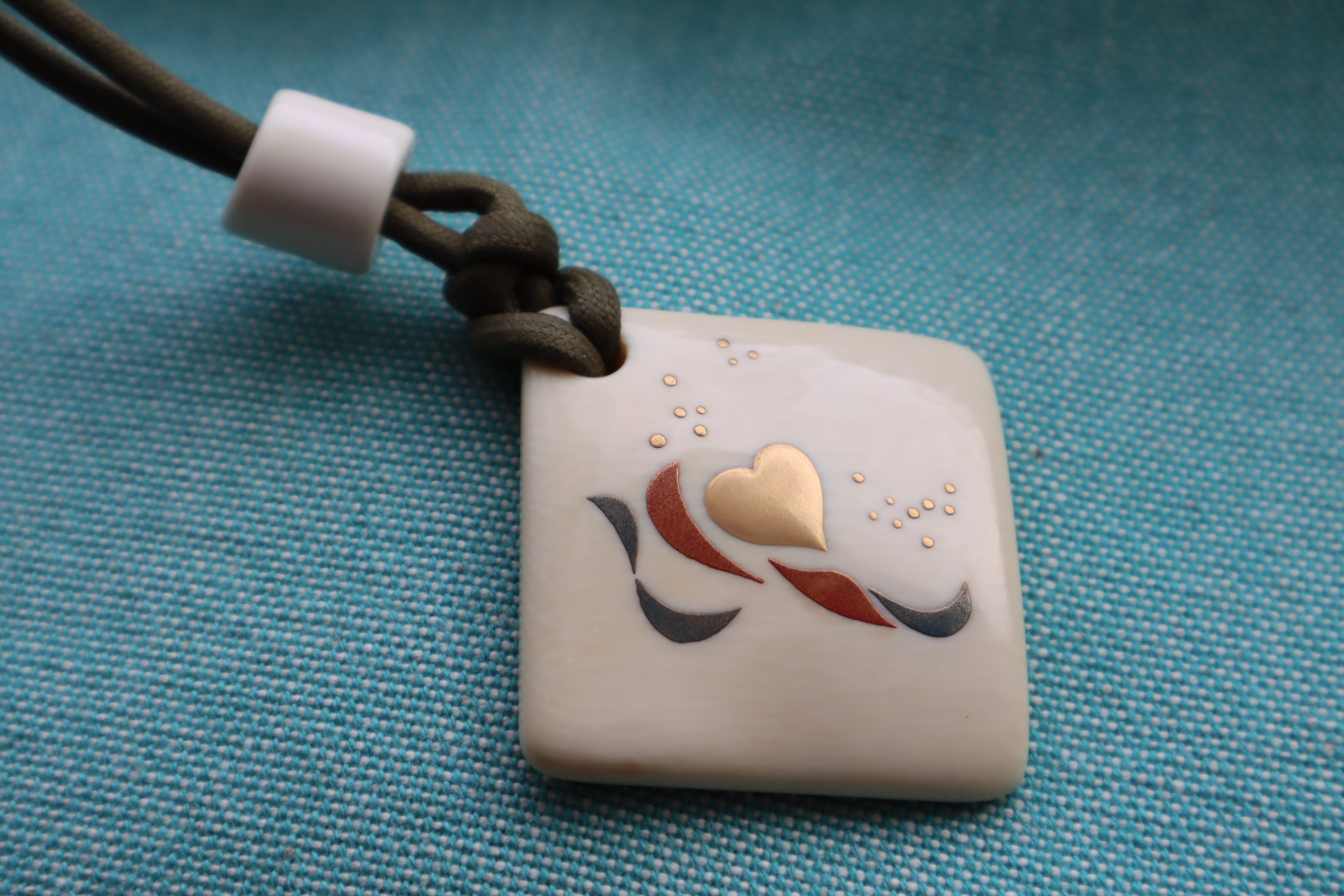 象牙アクセサリー　ハート♡（送料無料）