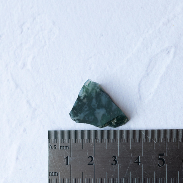 【一点物】 モスアゲート 鉱物原石ブローチ 天然石 ハンドメイド (No.2339) 5枚目の画像