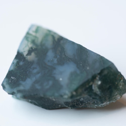 【一点物】 モスアゲート 鉱物原石ブローチ 天然石 ハンドメイド (No.2339) 3枚目の画像