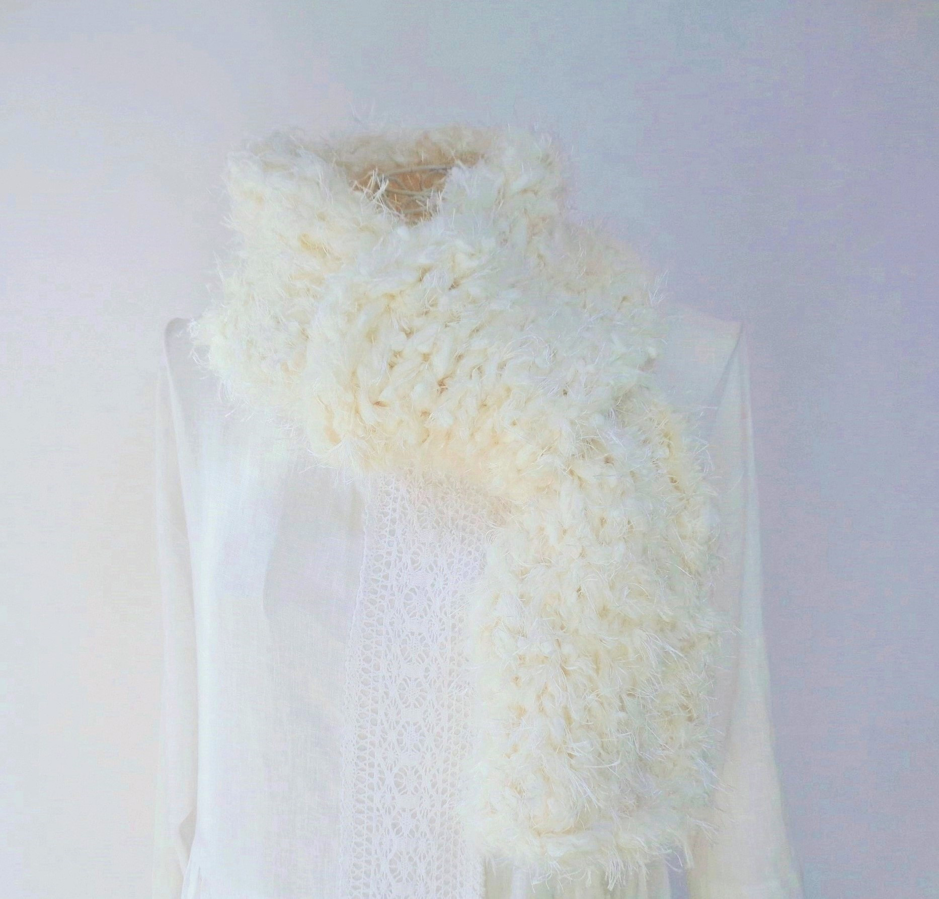 差し込みマフラー・雪うさぎ・ふわふわ柔らか・ウール・エコファー・モヘヤ