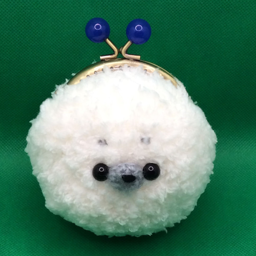✿ハンドメイド✿がま口・ポーチ✿手編み・あみぐるみ✿もこもこ