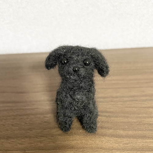羊毛フェルトトイプードルブラック