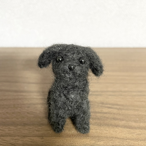 毛糸+羊毛フェルト トイプードル シルバー 毛糸+羊毛フェルト トイプードル シルバー 全身タイプ