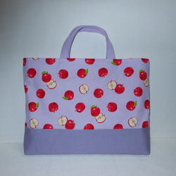 女の子　通園通学バッグ〈りんご〉ラベンダー 2枚目の画像