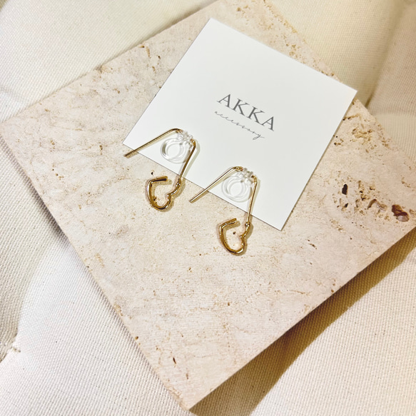 Heart american hoop earrings ハートのアメリカンフープイヤリング安全ピン    フープピアス 10枚目の画像