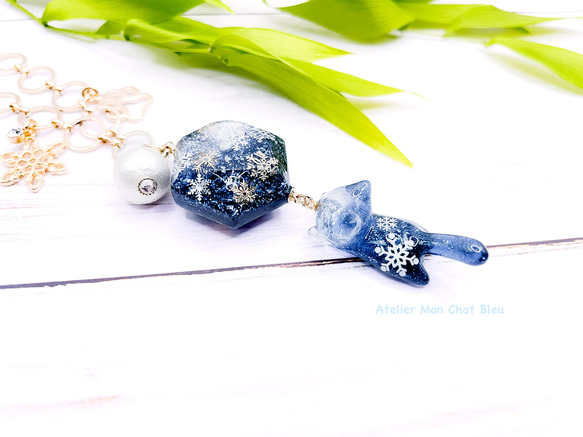 雪追っかけねこのバッグチャーム 3枚目の画像