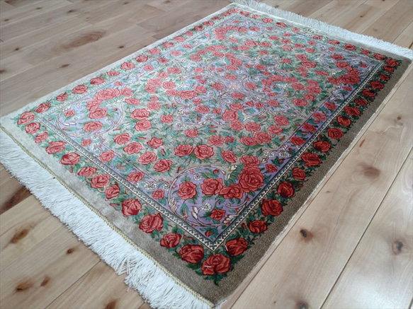 ペルシャ絨毯クム産シルク　薔薇　タバタバイ工房　玄関マット　93x60cm　 6枚目の画像