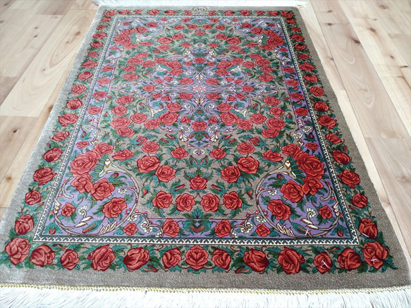 ペルシャ絨毯クム産シルク　薔薇　タバタバイ工房　玄関マット　93x60cm　 4枚目の画像
