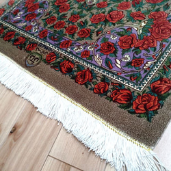 ペルシャ絨毯クム産シルク　薔薇　タバタバイ工房　玄関マット　93x60cm　 10枚目の画像