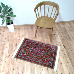 ペルシャ絨毯クム産シルク　薔薇　タバタバイ工房　玄関マット　93x60cm　 1枚目の画像