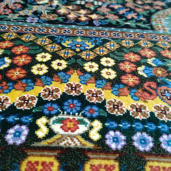 ペルシャ絨毯クム産シルク　生命の木　タバタバイ工房　玄関マット　88X61cm　 12枚目の画像