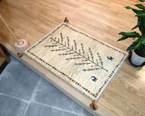 ペルシャ ギャッベ 玄関 87×62 アイボリー ラクダ 生命の木 正しい ペルシャ ギャッベ 玄関 87×62 アイボリー ラクダ 生命の木 正しい