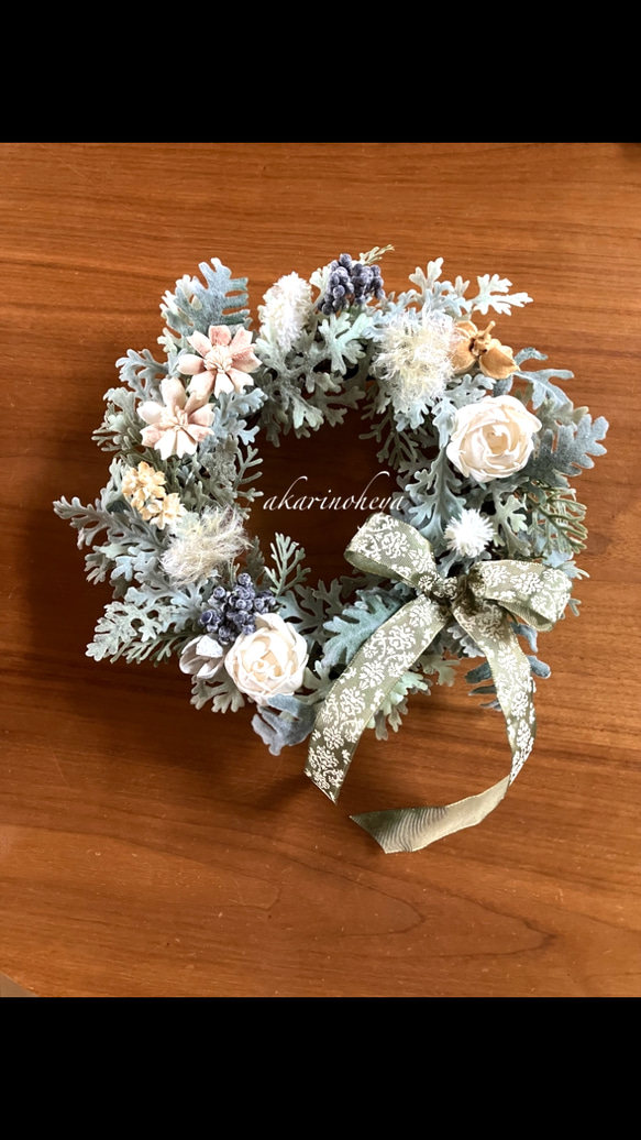 2024 シロタエギクのナチュラルリース　アーティフィシャルフラワー　creema限定　28㎝　 6枚目の画像