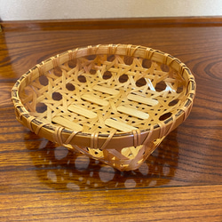 竹のナチュラル素材で贅沢気分　八ツ目丸型皿3枚組 4枚目の画像