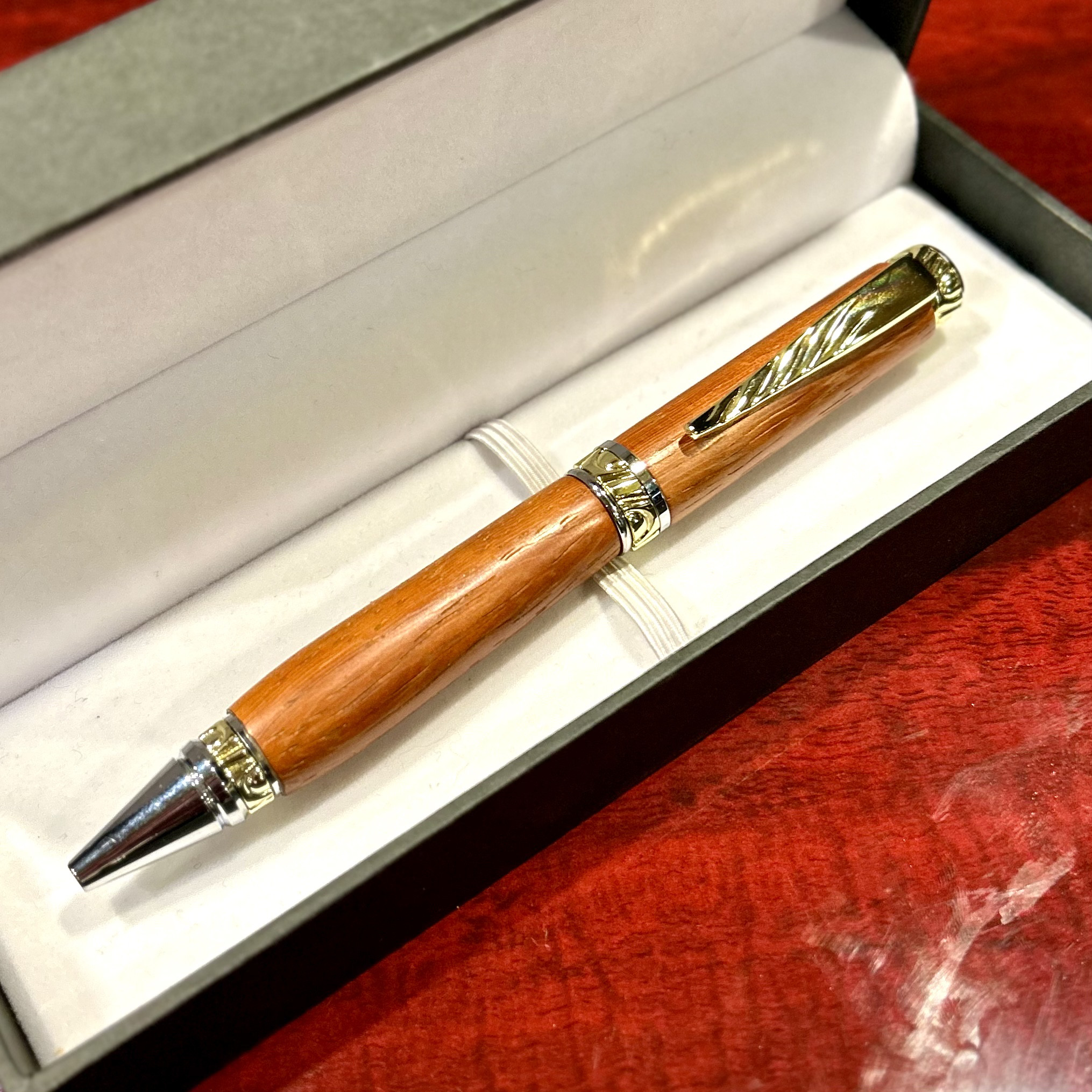 【オレンジの幻の天然木】 パドックのボールペン　1221