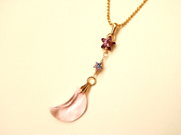 夢見るストロベリームーンのネックレス＊オーストリア クリスタル  