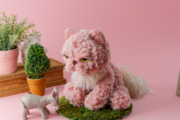 癒しのネコのあみぐるみ・プックリひげ袋シリーズ　おしゃまなポエム 2枚目の画像