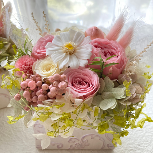 ジニアさくら薔薇プリザーブドフラワー ピンク系プチアレンジ