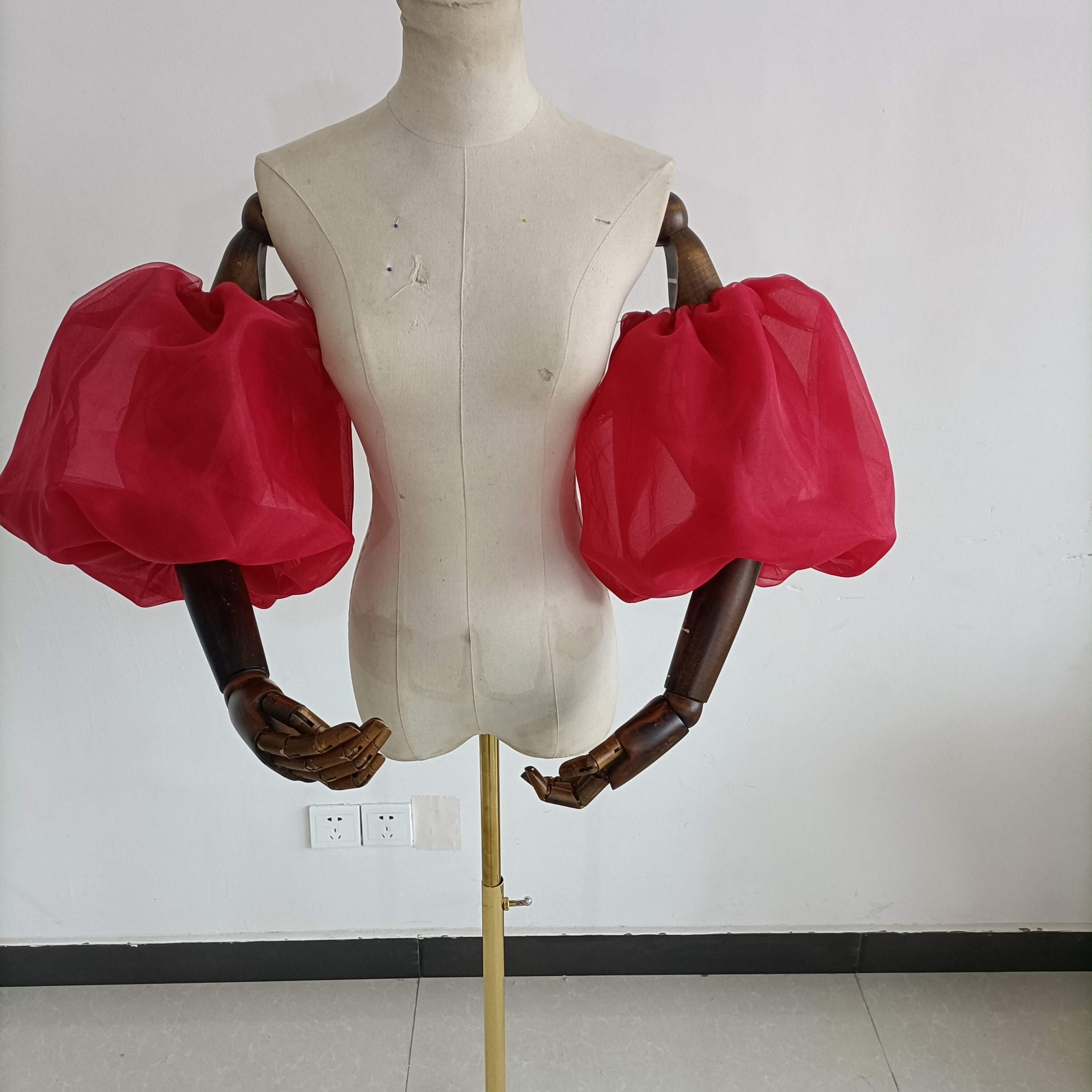 大人気上昇 取り外し袖 赤 ショルダーの付け袖 パフスリーブ オーダー可能