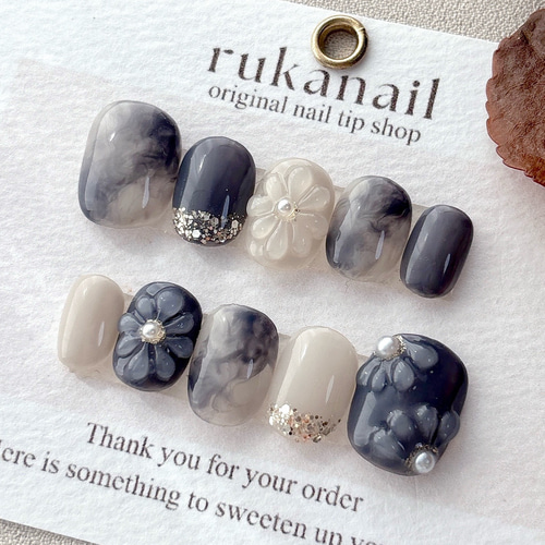 3Dネイルパーツ ♡黒ハート ネイルチップ（つけ爪） jun❤︎nail