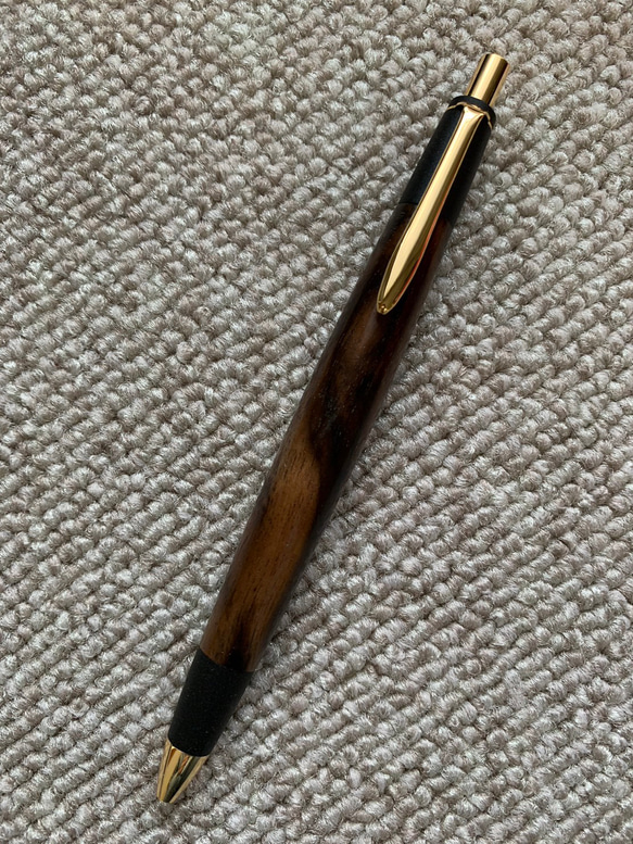 黒柿ボールペンorシャープペンシル 木軸 1枚目の画像
