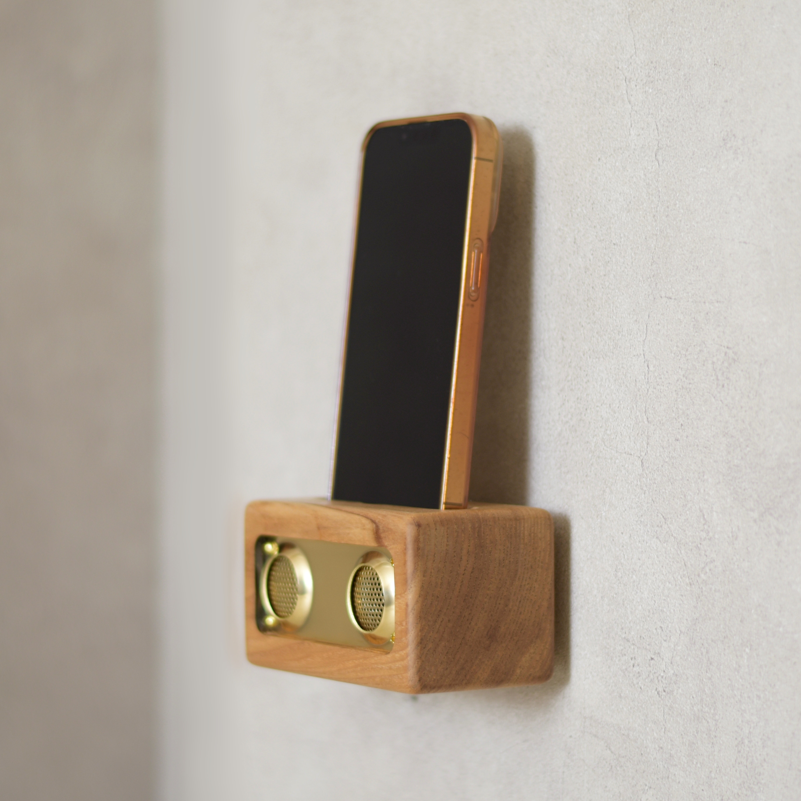 ダルトン　スマホスタンド　真鍮　スピーカー