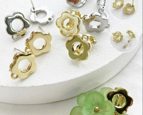 【Unoハンドメイドアクセサリー】リピーター様ゆい flower hoop 67bb0044727b2ca8afb2a497319df9