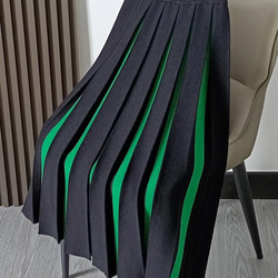ニットカラープリーツスカート　グリーン×ブラック 3枚目の画像