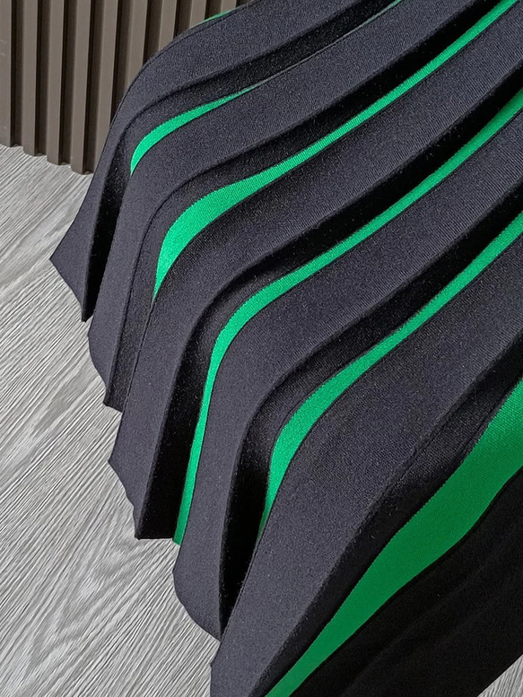 ニットカラープリーツスカート　グリーン×ブラック 4枚目の画像